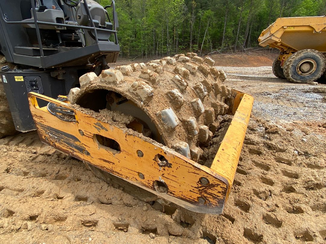 2014 VOLVO SD115 - Image 7